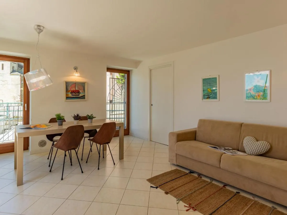 Apartment Casa Degli Angeli By Interhome Граведона Италия